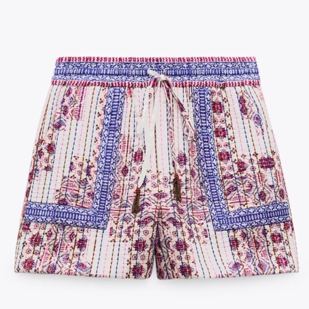 Zara PRINTED EMBROIDERED QUILTED SHORTS High-waist